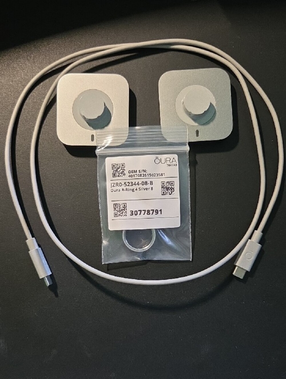 Oura Silver Ring & Two Charging Docks Set